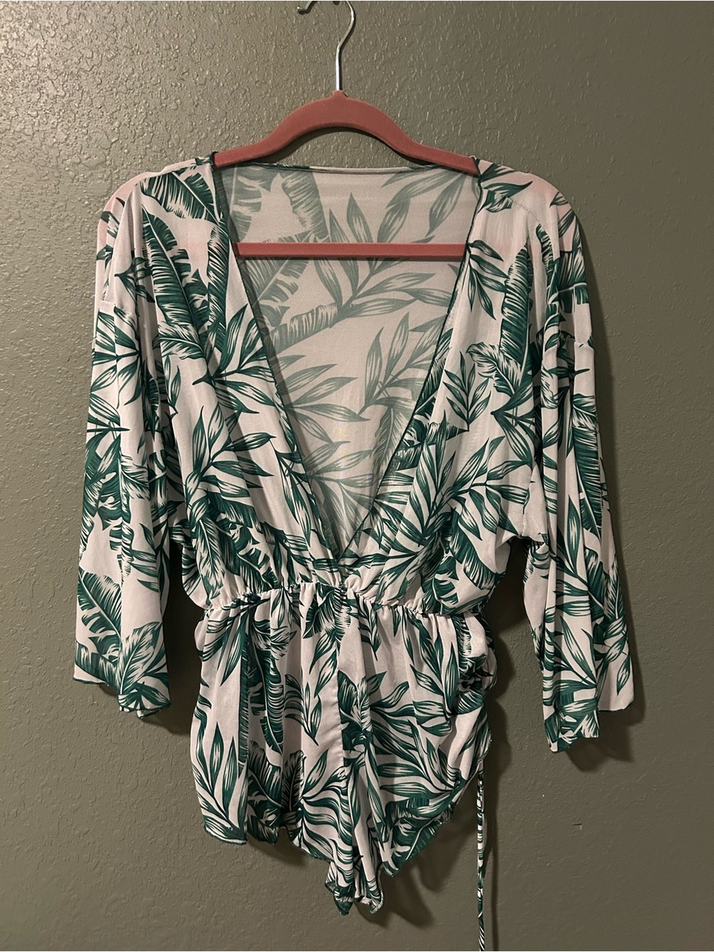 Green and white leaf print swimsuit cover up #tropical #summer